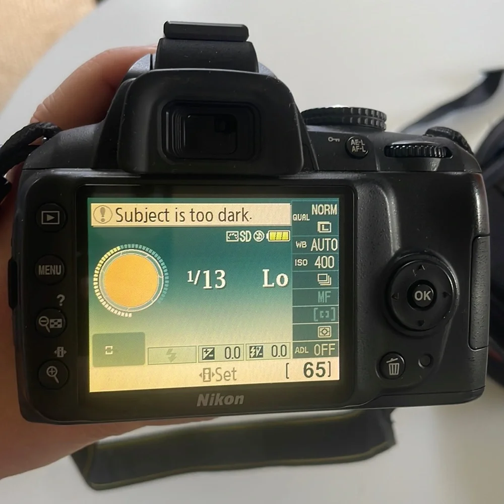 Nikon DSLR D3000 Camera